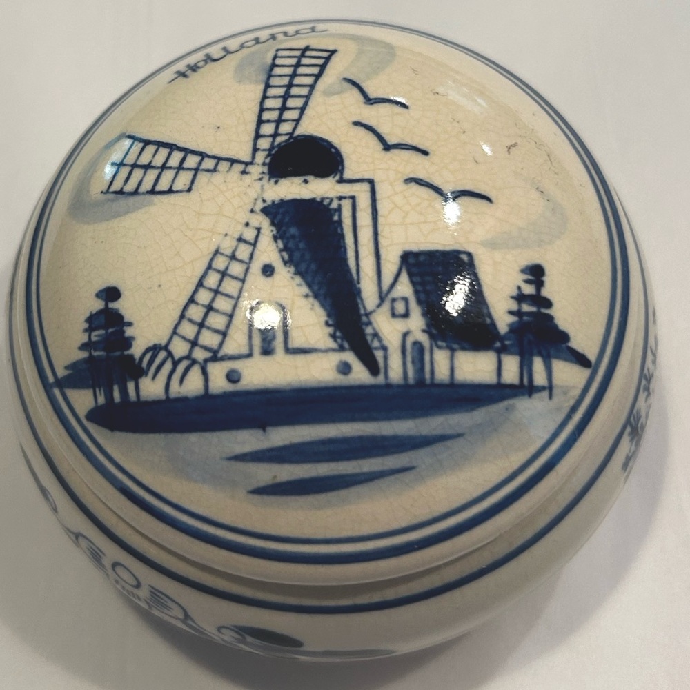 Blue and white Antique Blue Colouy made in Holland